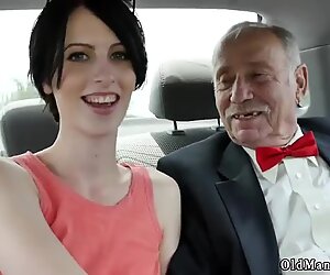 Papai do japão e um lamber o cu cú frannkie descem a rodovia hersey