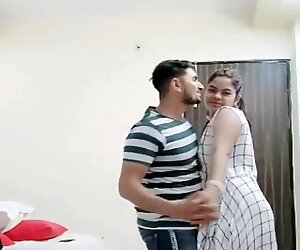Casais desi gira se preparando para o sexo antes de filmar um ao outro